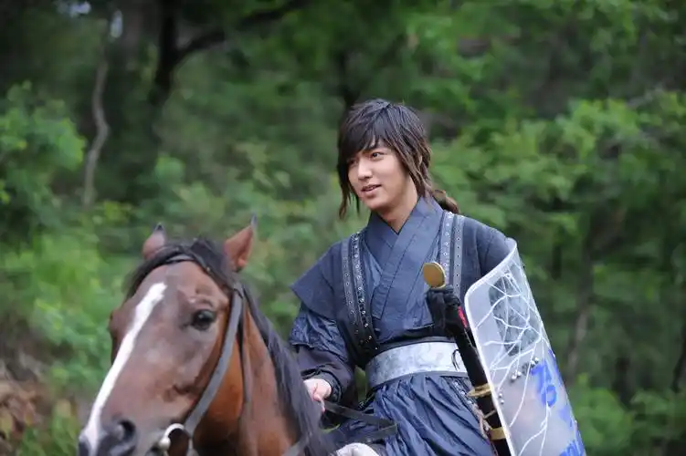 【2012sbs】【信义】【李敏镐 金喜善】虽不尽如人意,但也算圆满了