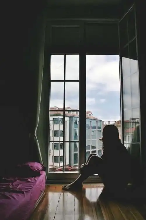 女生失望伤感的个性签名,句句直戳心窝!