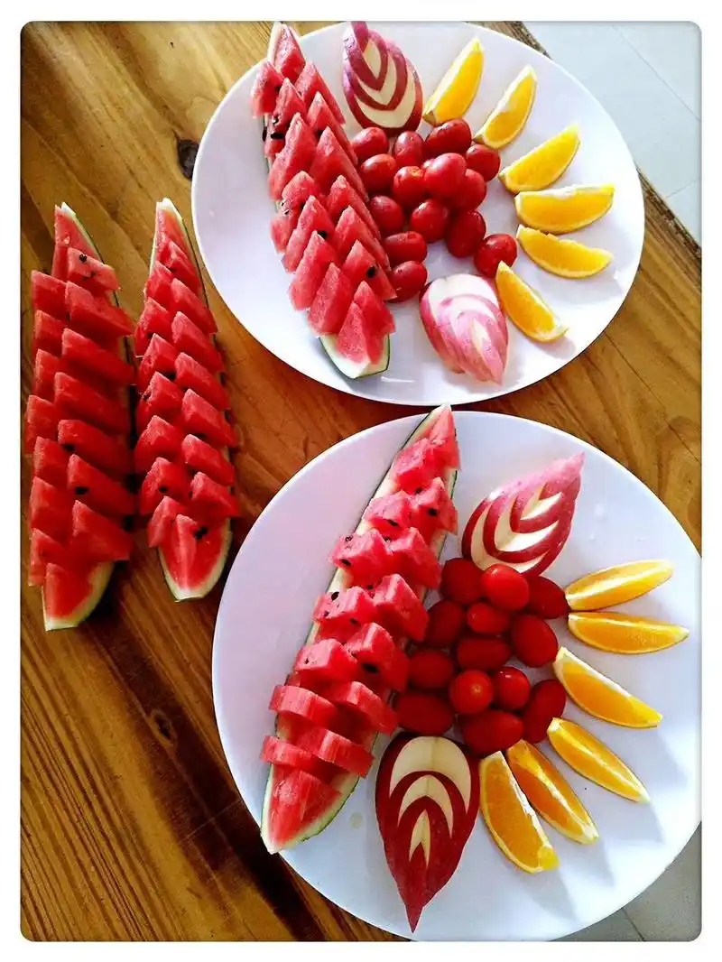 西瓜会变身,教你一招西瓜做水果拼盘的方法!宝宝能吃完一盘水果
