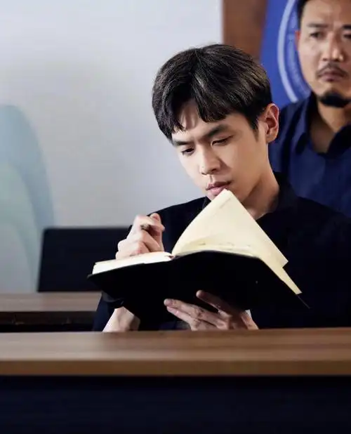 张若昀会选多选