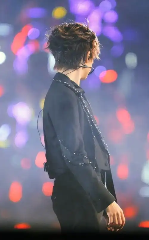 时代少年团-贺峻霖