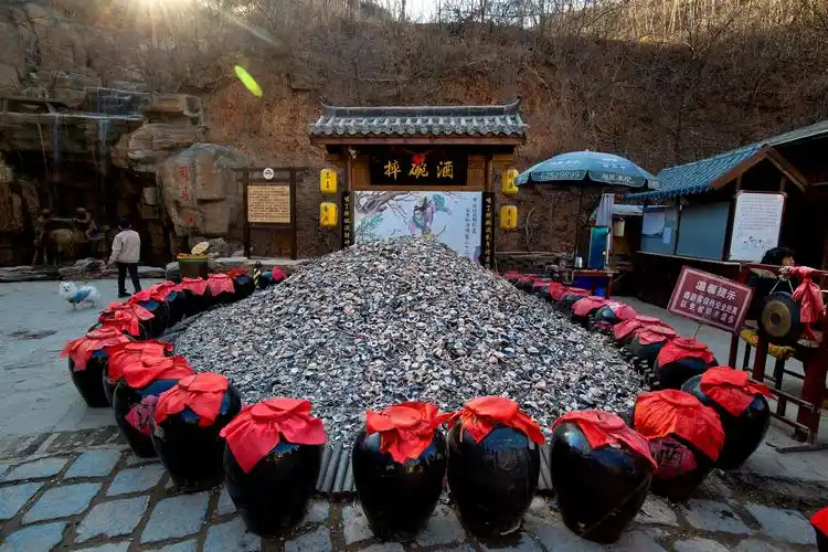 闲游民俗文化村一一倒盏村