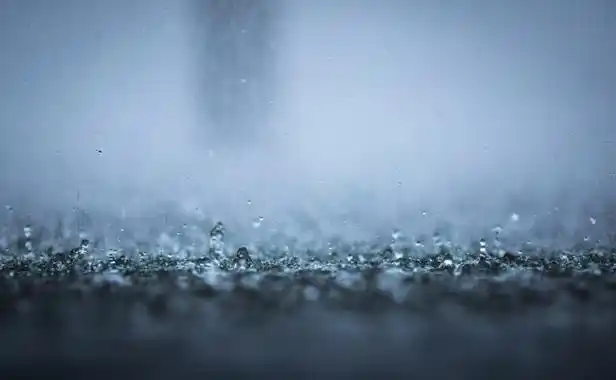 行人图片下载下雨天城市街道夜景图片下载下雨天文艺风女生图片下载