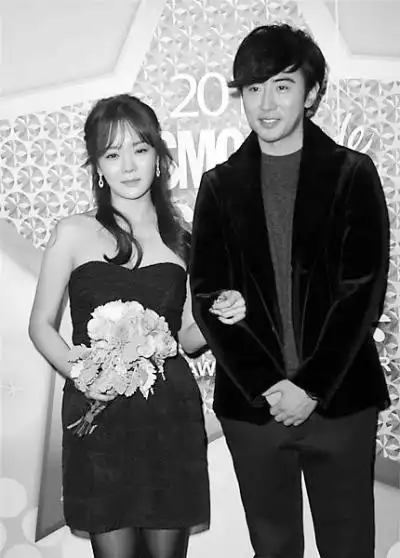 蔡琳高梓淇跨国恋修成正果 10月24日大婚(图)