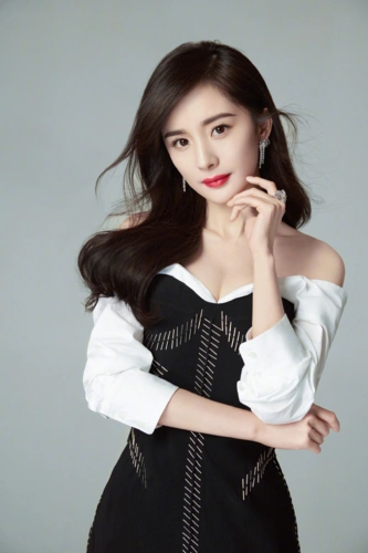 女神系列2之杨幂,揭秘她的成长经历,以及成名背后的人物轶事