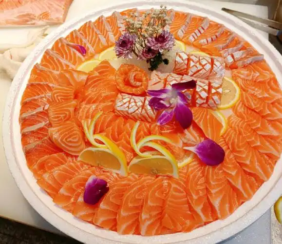 3斤法罗三文鱼刺身外卖拼盘