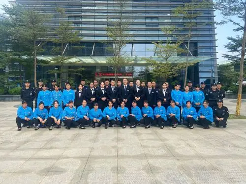 保盛物业服务集团有限公司建工大厦物业服务中心2020年全体员工集体照