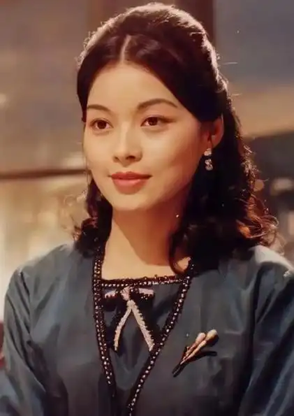 遗憾的是,这位演员长相出众,演技非凡,却因为坚守原则,错失了许多机遇