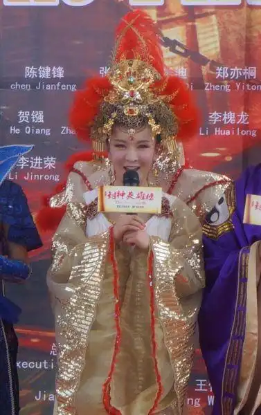 封神英雄榜郑亦桐出演九头雏鸡精