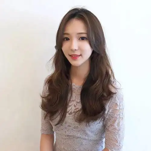 空气烫发最适合中长发了,头发烫型不烫卷随性慵懒的