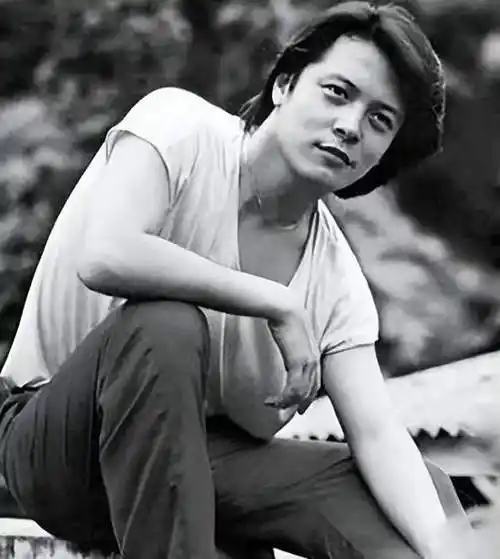 刘文正没去世被其二姨证实,经纪人大言不惭:诈死等于保护_向夏玉