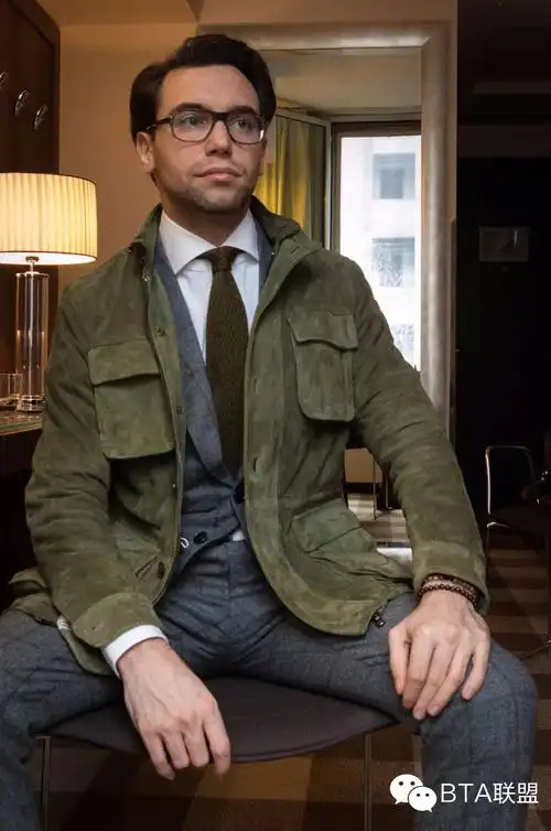 男人天生有冒险精神不开枪穿猎装