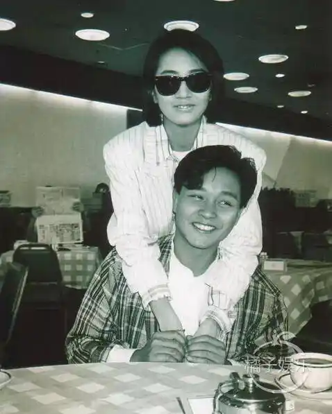 张国荣未曝光的老照片 12年了哥哥好像从未离开