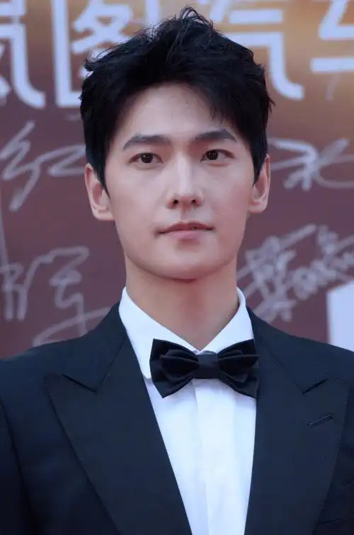 遍地是普男,苏有朋韩庚发福,王一博脸肿_状态_皮肤_女明星