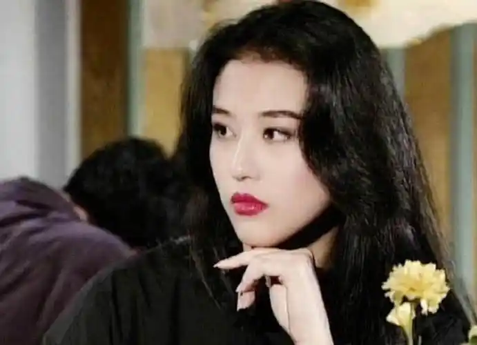 周海媚:我不能生孩子,不需要那张纸 - 娱乐资讯(主打网)