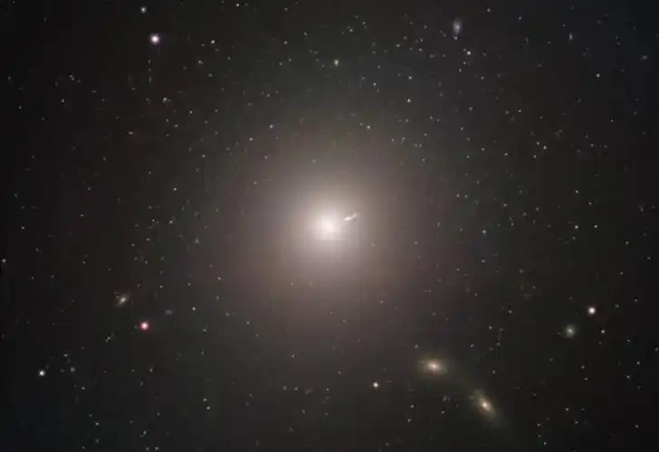 时隔两年,黑洞又有了新照片,还是高清的|黑洞_新浪科技_新浪网