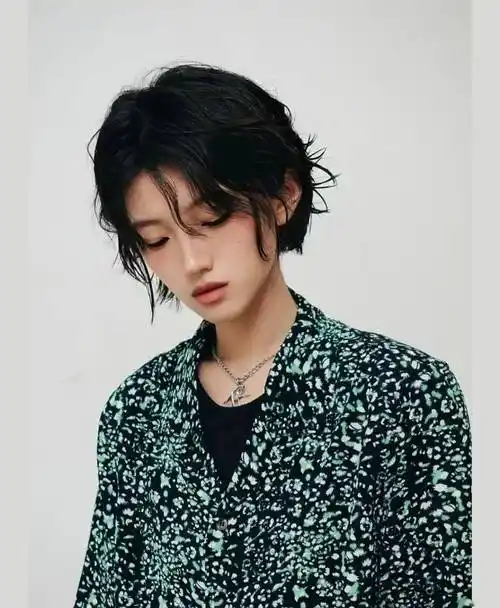 日系短发街头少年感