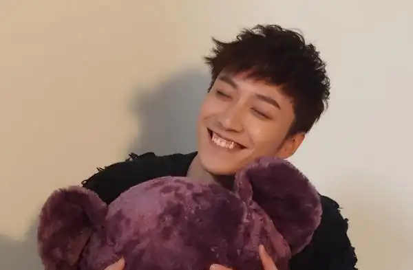 乔任梁逝世三周年陈乔恩发文纪念寓意颇深引人泪目