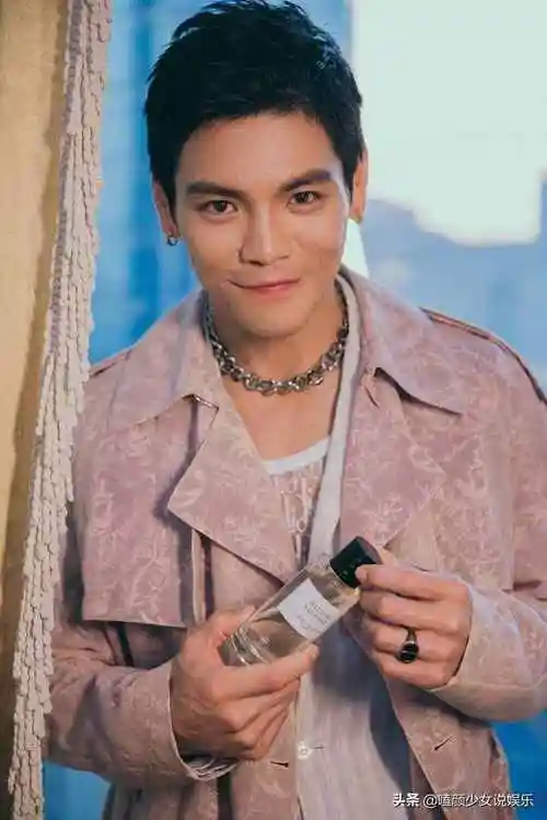 郑中基为什么叫太子基(真正有钱的富二代明星)_环球信息网