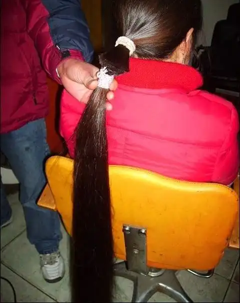 剪下一米长发落剪过程图8