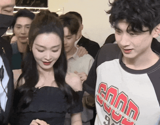 宋轶恋爱后的惊人变化,男友白敬亭却没变