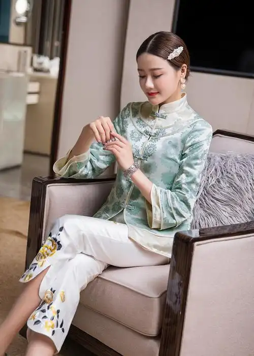 新式唐装秋冬装拼接中式复古时尚古装旗袍上衣(货号 yyh4358)