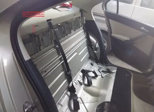 上海大众斯柯达昕锐车后排座位怎么打开