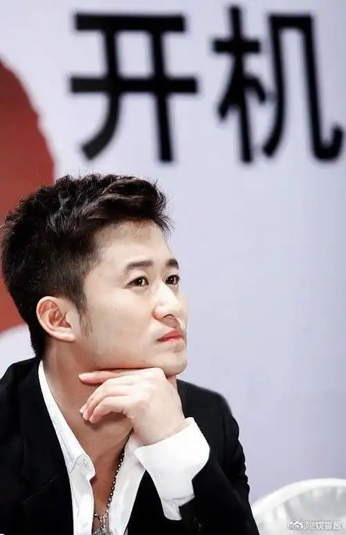 吴京的命运齿轮从这个时候开始转动##谢楠说我小时候眼光可以的