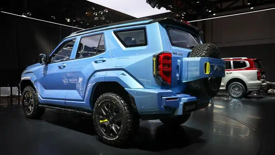 坦克400成都车展实拍外观强硬内部豪华2530万起售合理