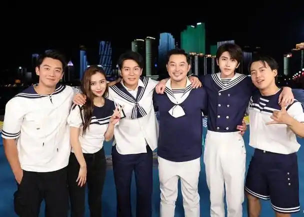 《奔跑吧兄弟》是一档深受观众喜爱的户外竞技真人秀节目,自2014年