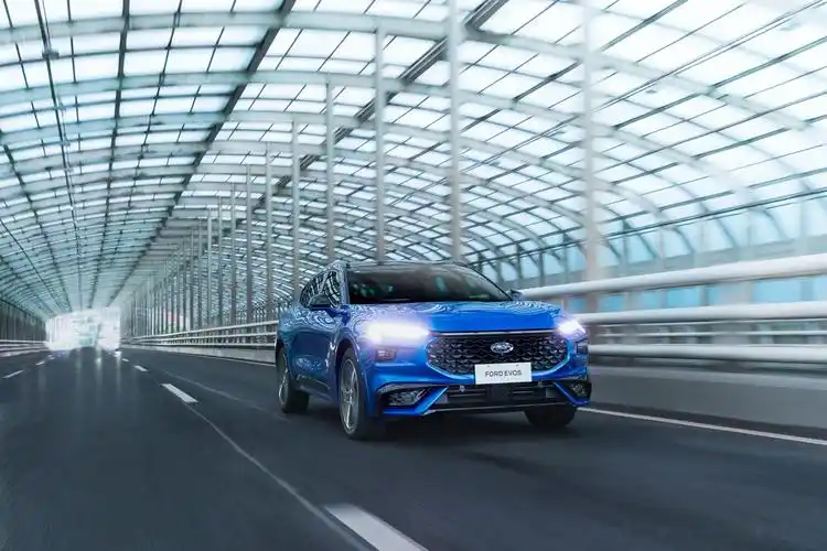 个性科技与实用并存 福特evos是福特汽车公司推出的一款全新的车型