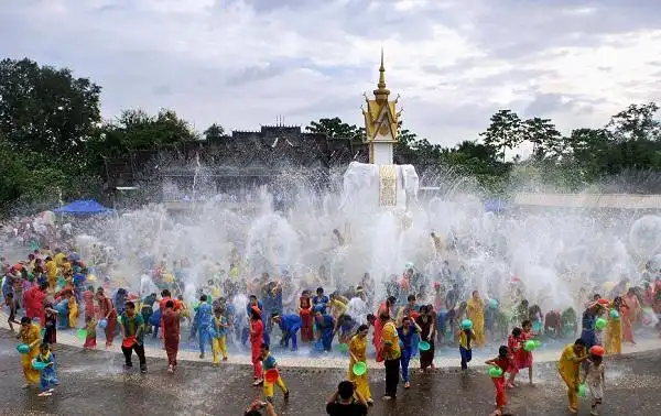 傣族传统习俗(7)_世界风俗网