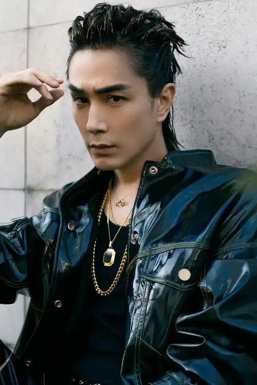 李承铉03双11超拼夜专楼铉起来彩排夜的风衣动态铉来了