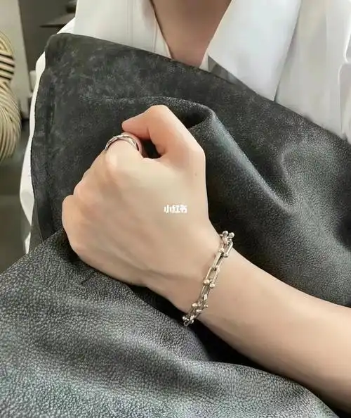 tiffanyhardwear手链可配情侣男女皆可