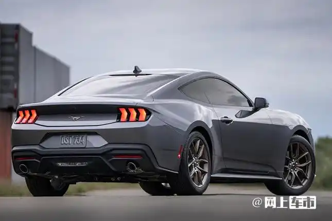 福特4s店新mustang野马4月上市预售3845万