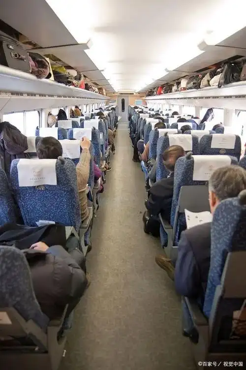 高铁f是靠窗还是靠过道,必备的知识!