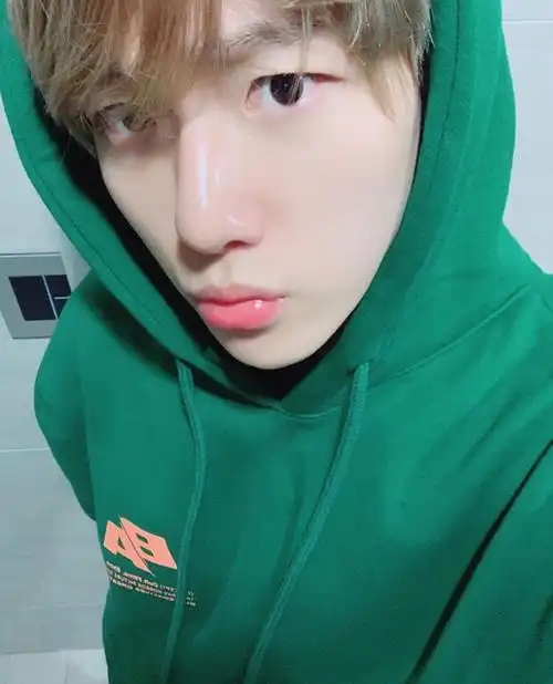 边伯贤 baekhyun ins