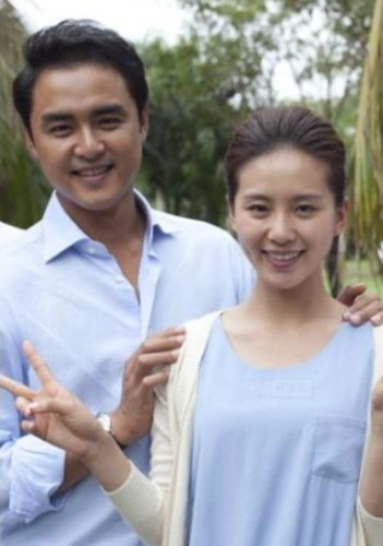 毅然决然的选择了在一起,而且当时刘诗诗和明道已经同居了两年的时间