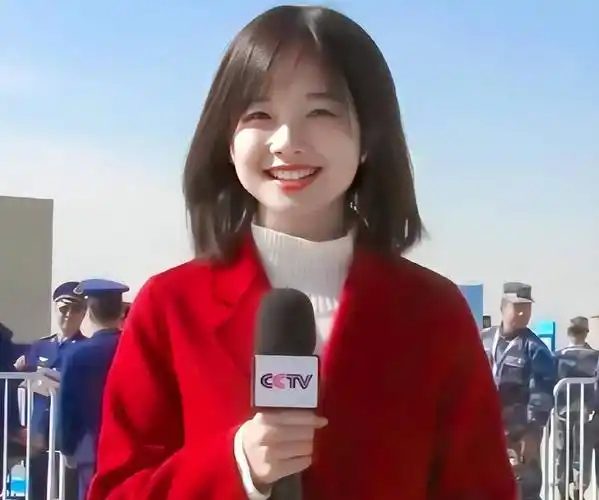 央视美女记者,高颜值美过女明星吸粉无数,集才华,知性于一身_庄晓莹