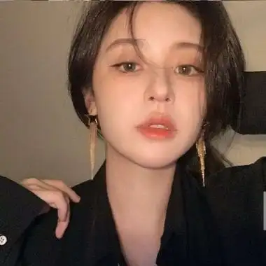 绝佳气质的高级感头像女干净高清图片