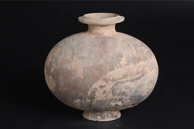 战国鸭蛋形彩陶罐