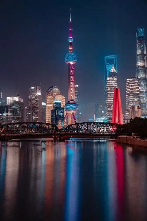 江滨城市夜景图片
