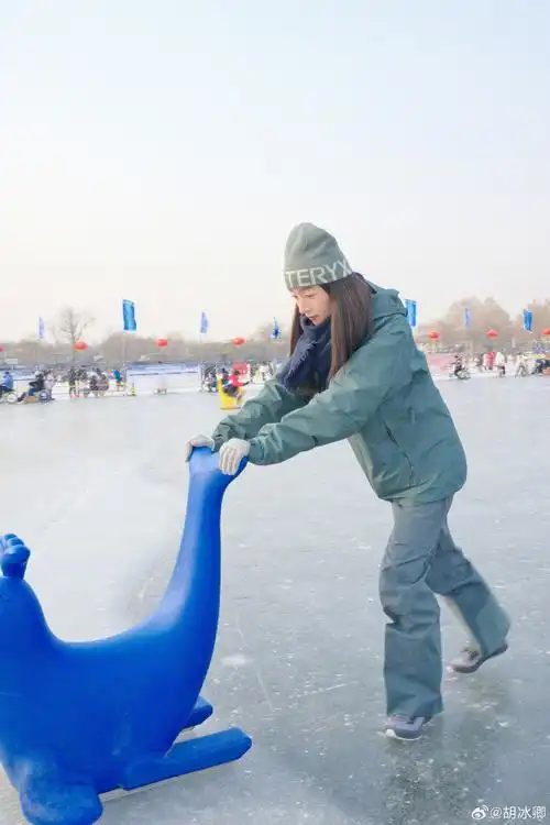 龙年的第一场雪##胡冰卿胶片日记