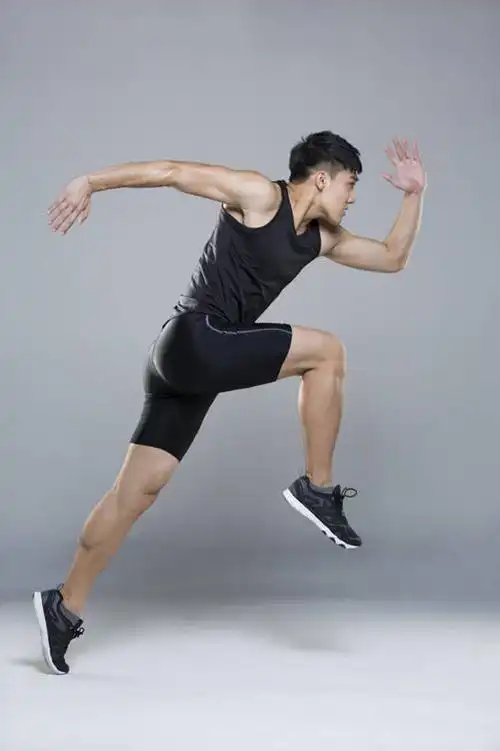 运动员赛跑