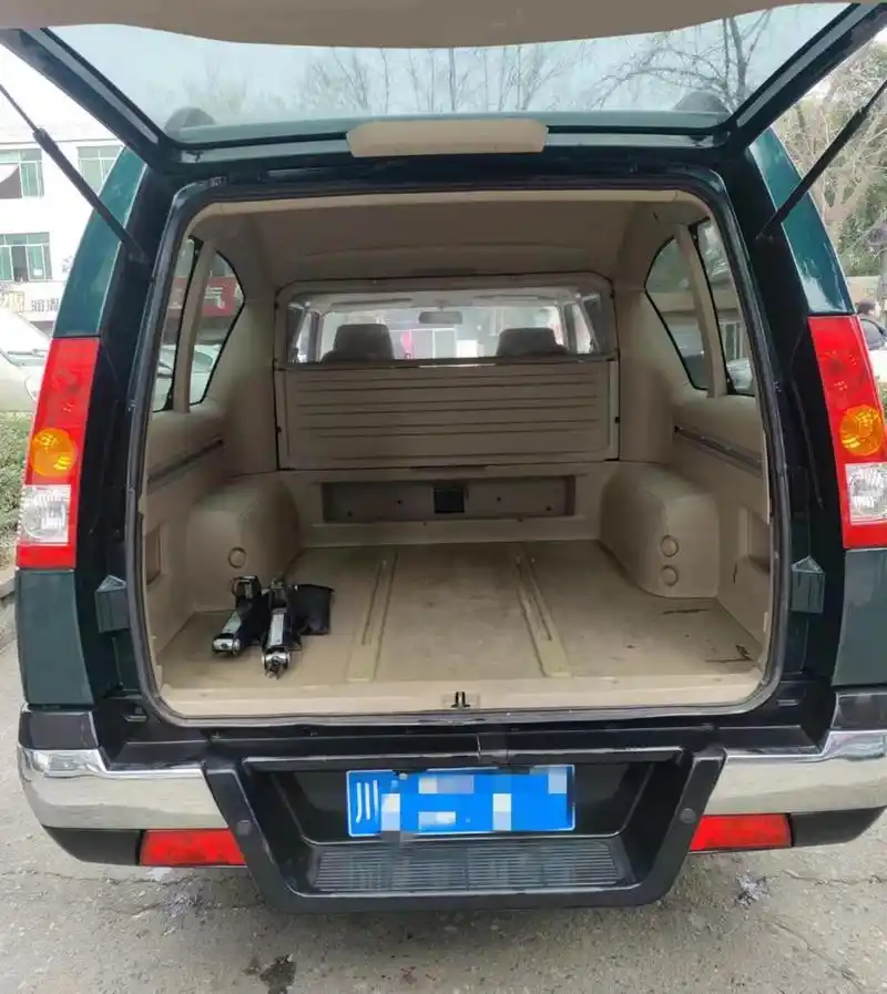 精品多功能厢式皮卡出售.