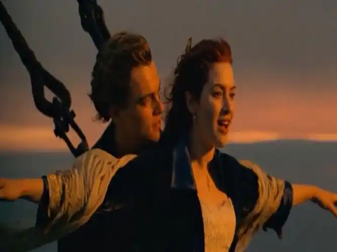 电影《泰坦尼克号》主题曲《my heart will go on》席琳·迪翁(1997年