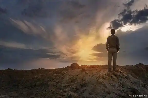 不敢再回首:我孤独地走在路上