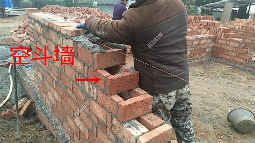 网友:农村这样盖房还不如住土坯房_手机搜狐网