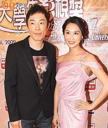 摇滚乐手易驯服辣妹 朱茵黄贯中相爱多年