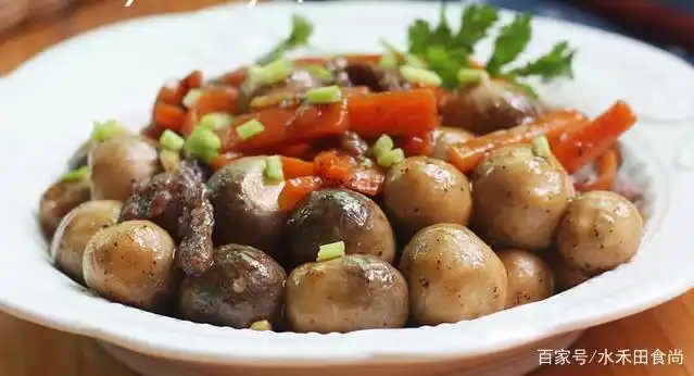 黑椒草菇炒牛肉